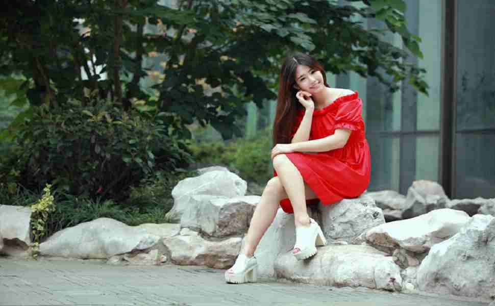 迪丽热巴跑男只录12天，却奠定顶流基础：12天如何完成从爆红演员到国民综艺形象的跨越
